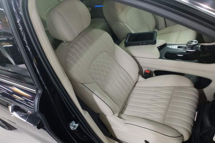 Used VOYAH Dream 2022 Low-Carbon Edition Dream+ Smart Enjoyment Package