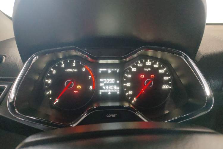 Used Baojun 310 2016 1.2L Manual Luxury Model
