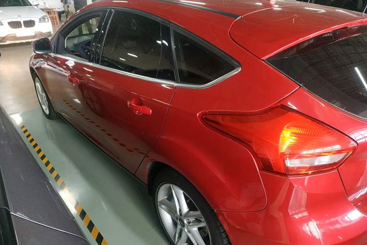 Used Ford Focus 2020 Hatchback Classic 1.5L Automatic Trendy Model
