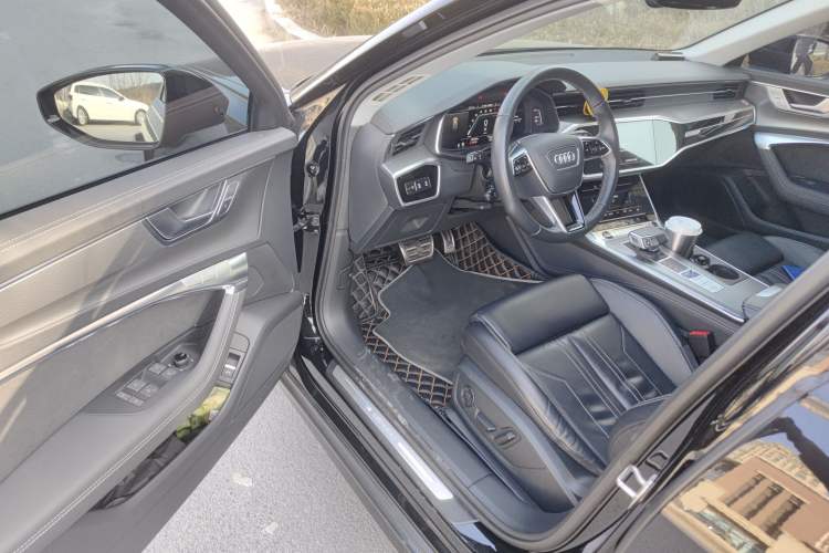 Used Audi A6 (Import) 2021 allroad quattro Explorer 55 TFSI Prestige Off-Road Model
