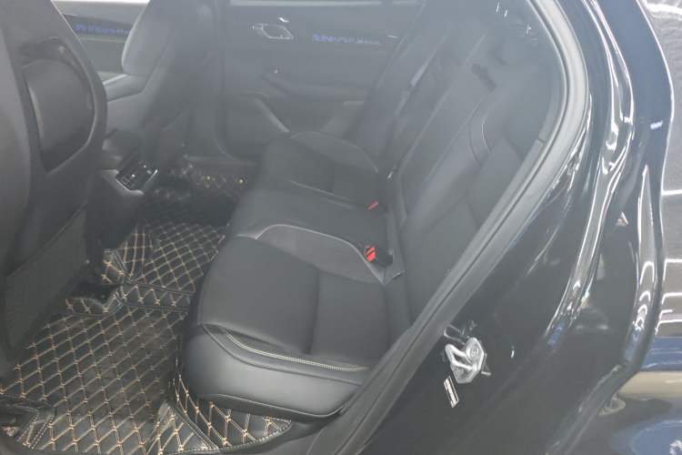 Used Lynk & Co 03 2023 1.5TD DCT JingPro
