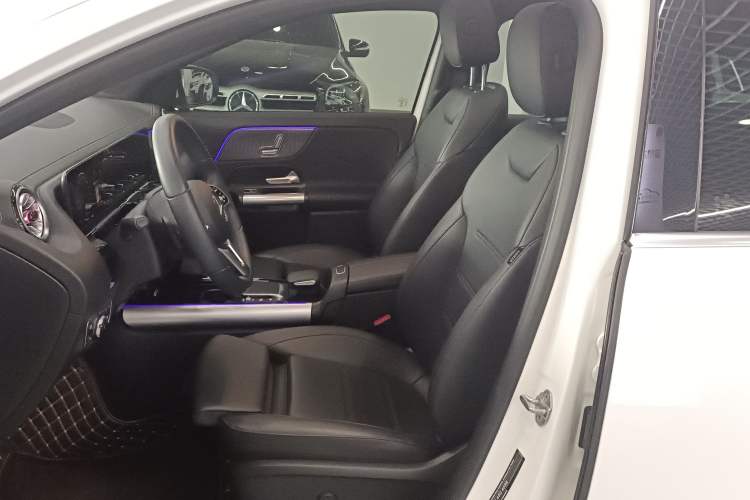 Used Mercedes-Benz GLA 2023 GLA 220
