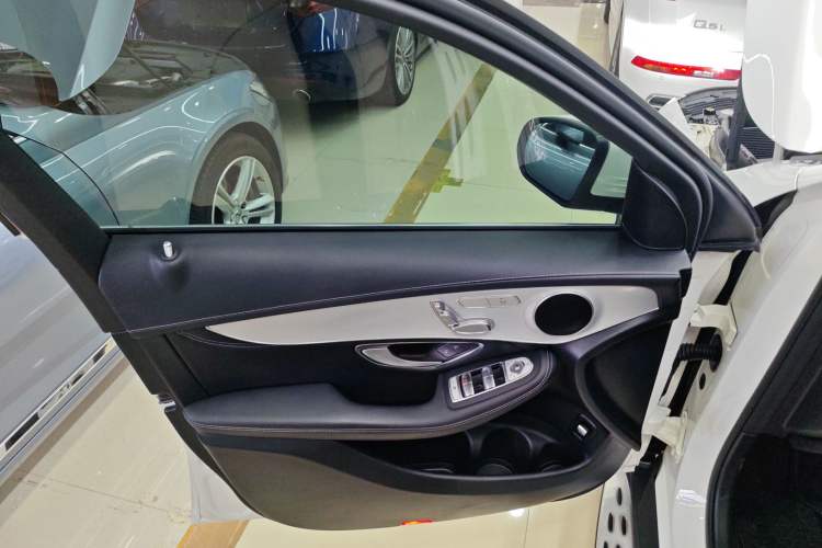 Used Mercedes-Benz GLC 2020 Facelifted GLC 260 L 4MATIC Dynamic Edition
