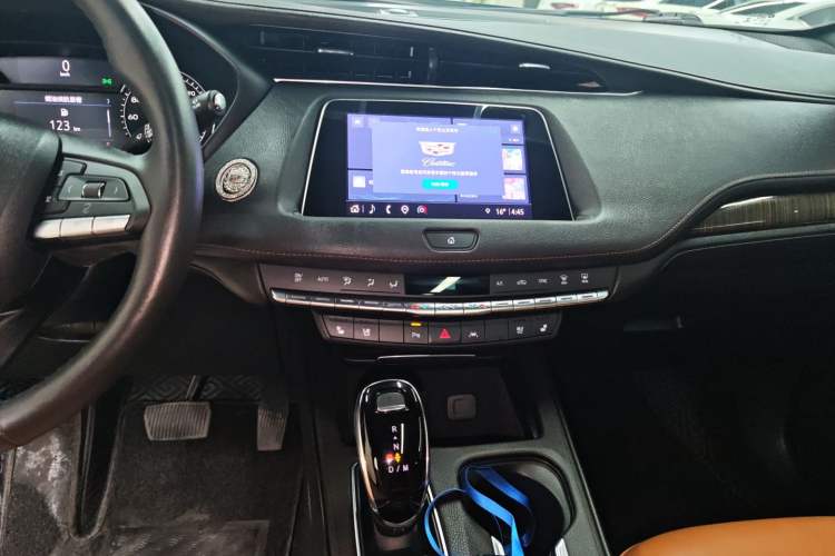 Used Cadillac XT4 2022 28T Two-Wheel Drive Prestige Version