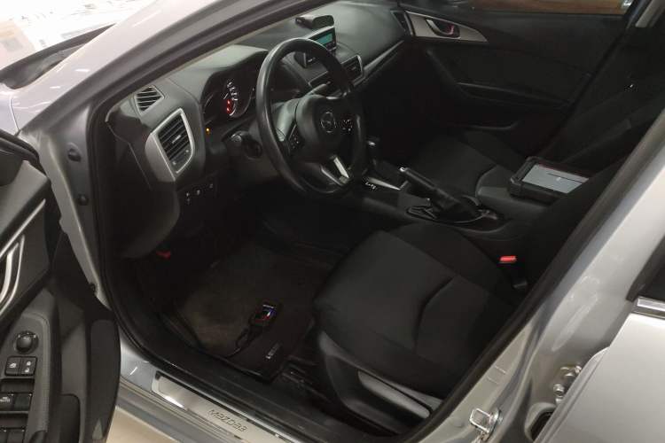 Used Mazda Mazda 3 Axela 2017 Sedan 1.5L Automatic Comfort Model Emission Standard China V