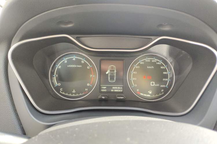 Used Geely Auto Vision X6 2016 1.8L Manual Luxury Model
