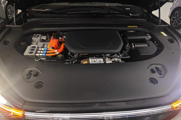 Used Hima AITO M9 2025 Extended-Range Ultra Version 52 kWh 6-Seater
