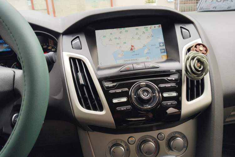 Used Ford Focus 2012 Sedan 1.6L Automatic Comfort Model
