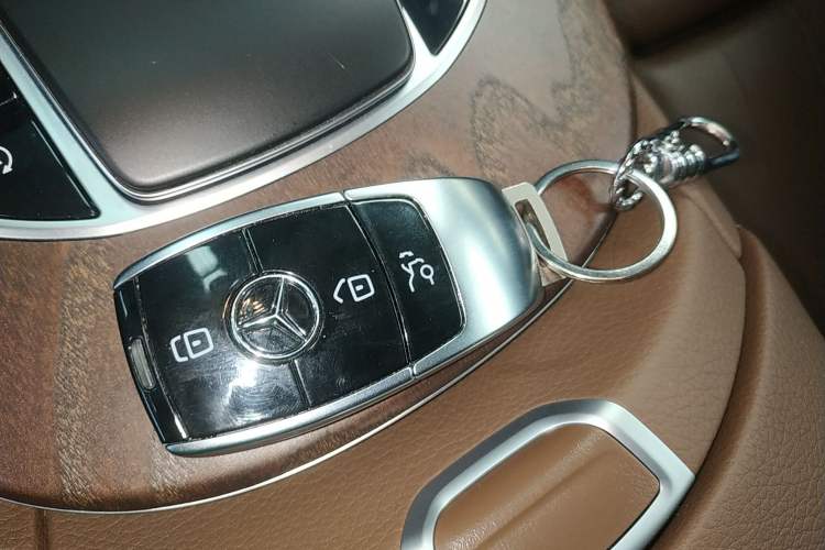 Used Mercedes-Benz E-Class 2020 E 260 L