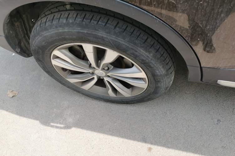 Used Geely Auto Emgrand X7 Sport 2016 1.8TD Automatic ZhiShang Model