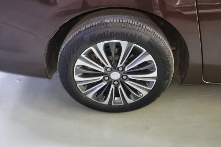 Used Buick GL8 2020 ES Land Cruiser 653T Luxury Model
