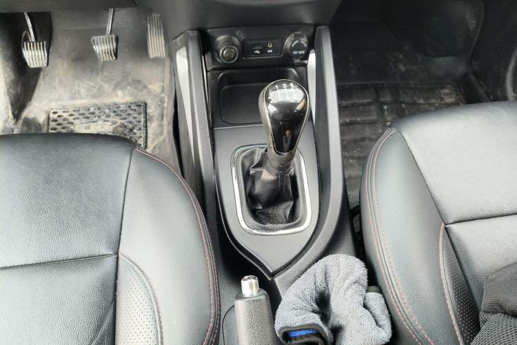 Used Changan CS35 2016 1.6L Manual Luxury Model China V Standard
