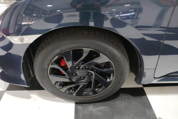 Used Honda Civic 2016 220TURBO CVT Luxury Edition
