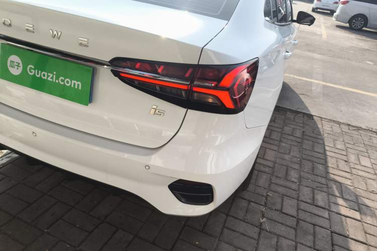 Used Roewe i5 2021 Revised Version 1.5L CVT Diamond Edition
