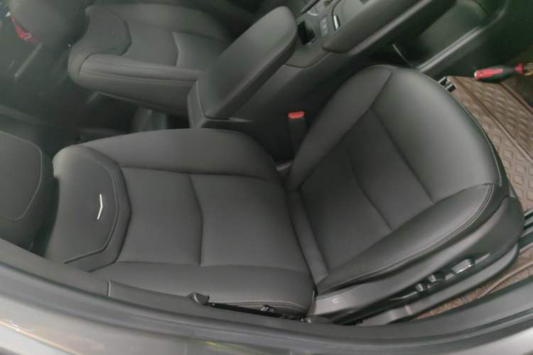 Used Cadillac XT5 2022 2.0T Four-Wheel Drive Luxury Version (Hummingbird Edition)