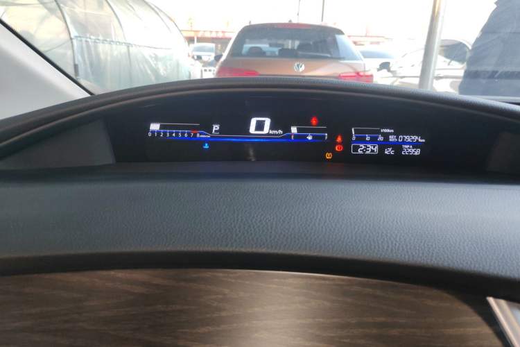 Used Honda Jade 2016 1.8L Automatic Comfort Elite Version 5 Seats
