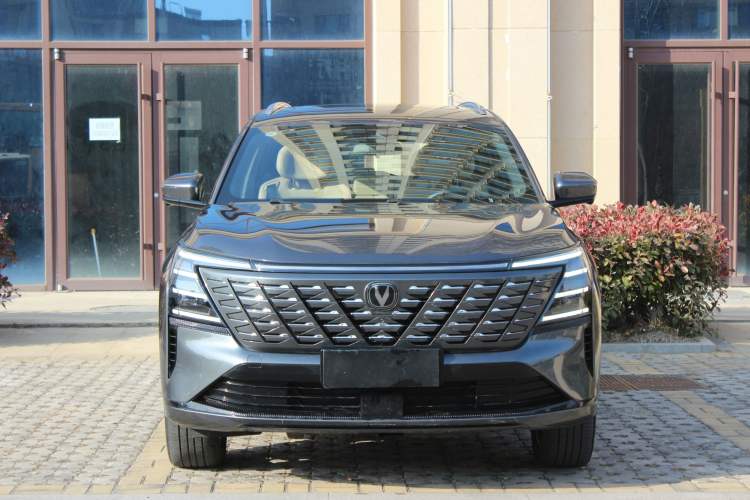 Used Changan CS75 PLUS 2025 4th Generation 1.5T New Blue Whale Smart Luxury Edition
