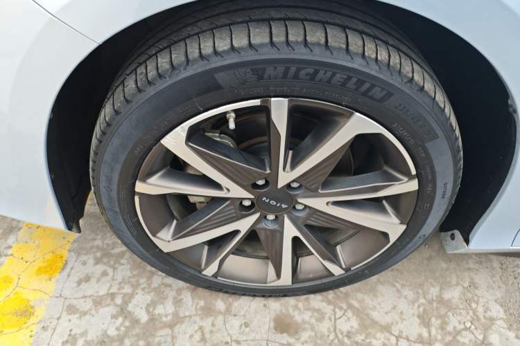 Used AION S Plus 2022 80 Tech Edition
