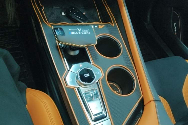 Used Changan UNI-V 2024 2.0T Classic Sport Edition
