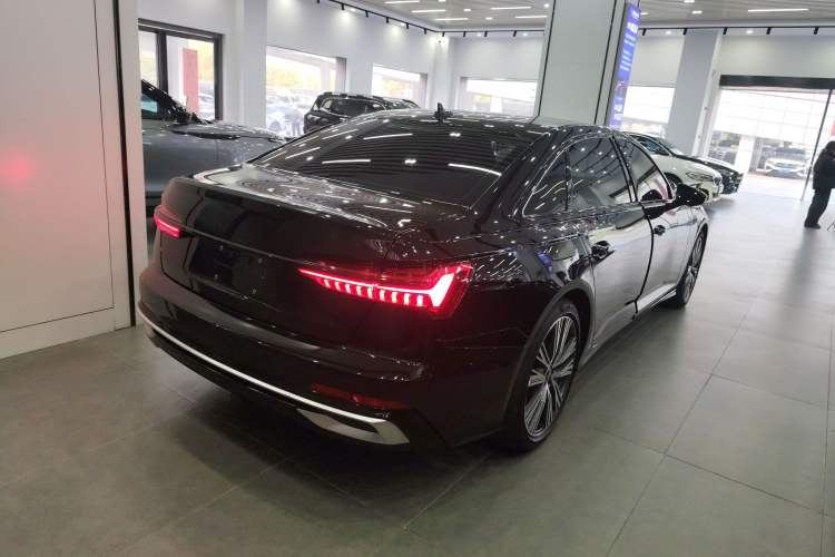 Used Audi A6L 2023 40 TFSI Luxury Dynamic Model
