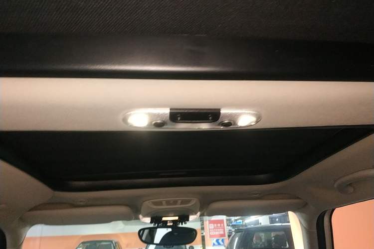 Used  MINI 2015 1.5T COOPER Fun Five-Door Edition
