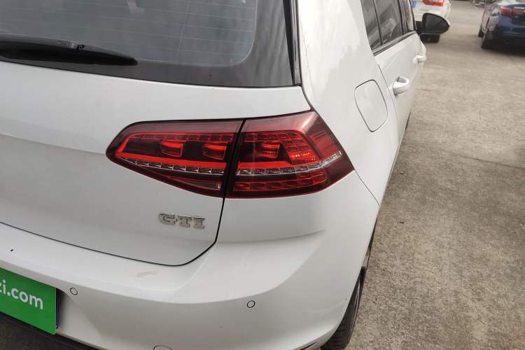 Used Volkswagen Golf GTI 2016 2.0 TSI GTI
