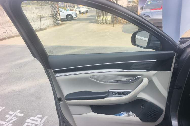 Used BYD Song PLUS New Energy 2023 Champion Edition DM-i 110KM Flagship PLUS
