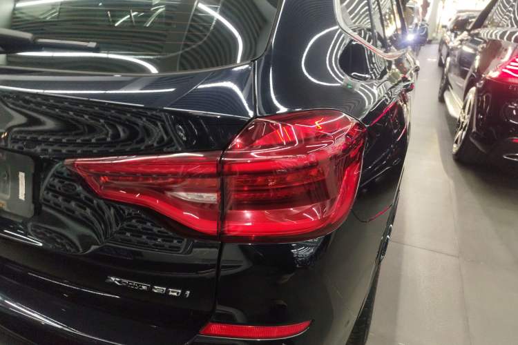 Used BMW X3 2020 xDrive30i Luxury Model with M Sport Package
