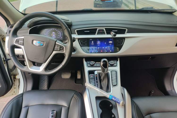 Used Geely Auto Emgrand X7 Sport 2018 1.8TD Automatic Two-Wheel Drive Smart 4G Connected Version