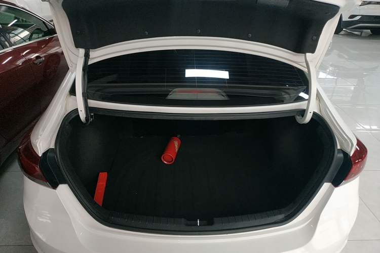 Used Hyundai Elantra 2016 1.6L Automatic ZhiXuan – Elite Version