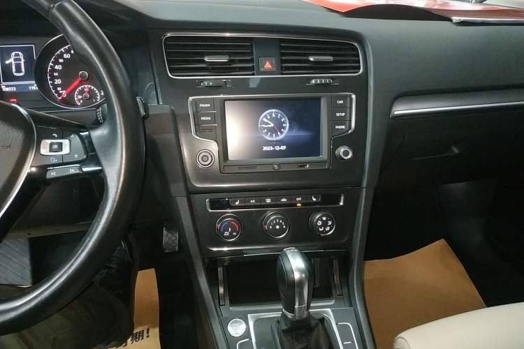 Used Volkswagen Golf 2017 230TSI Automatic Luxury Million-Vehicle Commemorative Edition
