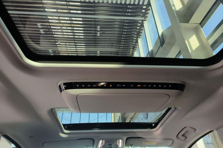 Used Buick GL8 2025 Lu Zun Deluxe Edition