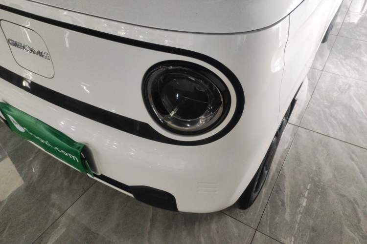 Used Geely Galaxy Panda 2023 Panda Mini 200km Endurance Bear