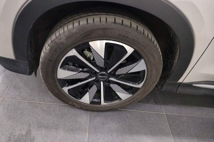 Used BYD Song PLUS New Energy 2024 HONOR Edition DM-i 110km Flagship Model
