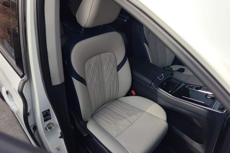 Used GAC Trumpchi M8 2021 Lingxiu Series 390T Deluxe Edition
