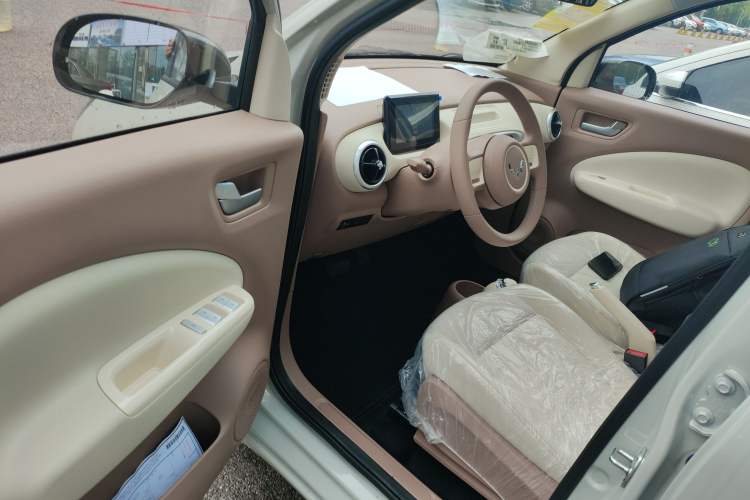 Used Wuling Hongguang MINIEV 2025 Four-Door Version Advanced Edition
