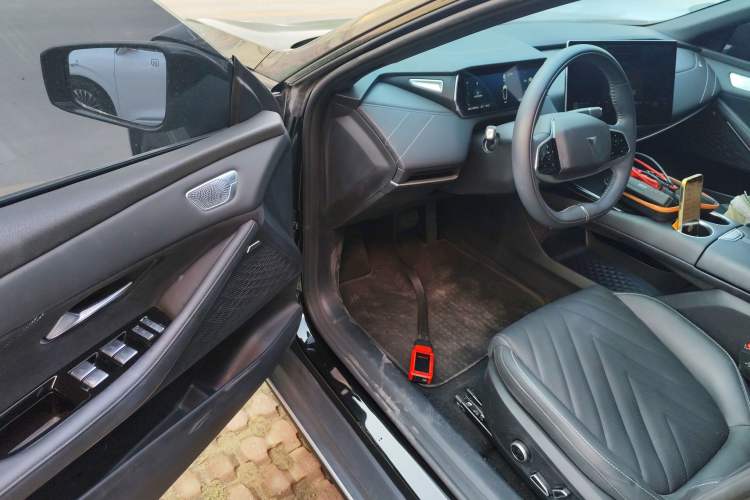 Used  SL03 2024 135Plus Glory Edition