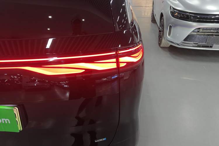 Used BYD Xia 2025 DM-i 1.5T 100km Supreme Edition
