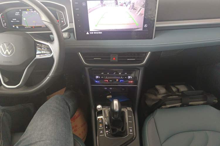 Used Volkswagen Tharu 2023 300TSI Two-Wheel-Drive Full Moon Edition
