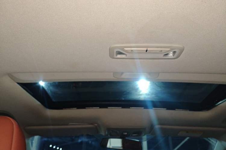 Used Changan Eado 2022 PLUS Blue Whale NE 1.4T GDI DCT Prestige Edition
