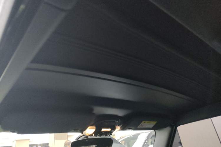 Used  MINI 2023 Second Facelift 2.0T COOPER S CABRIO Artist
