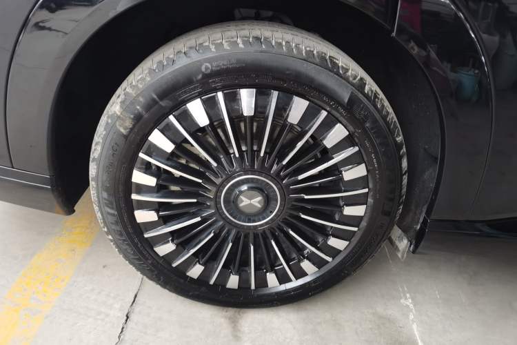 Used XPeng X9 2025 740 Ultra-Long Range Max