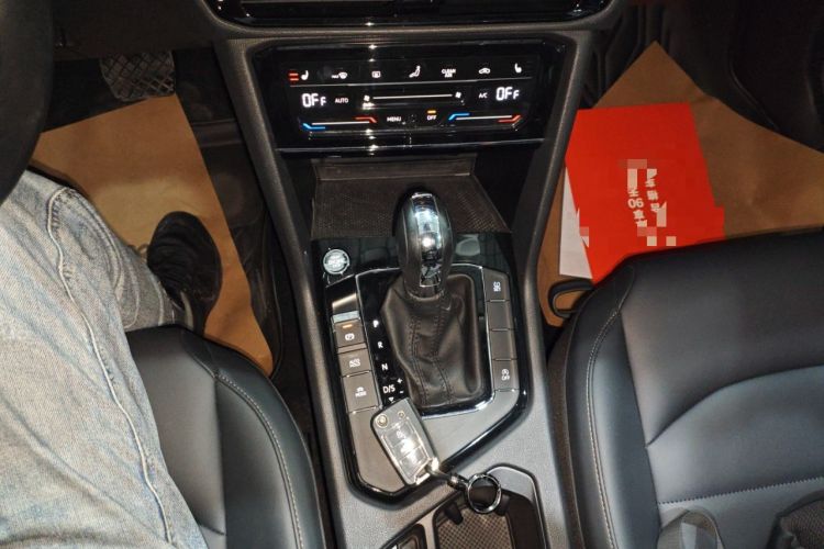 Used Volkswagen Tharu 2021 280TSI Two-Wheel-Drive Luxury Edition
