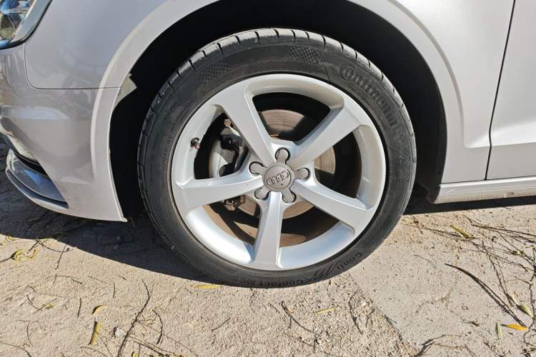 Used Audi A3 2014 Limousine 35 TFSI Automatic Comfort Model
