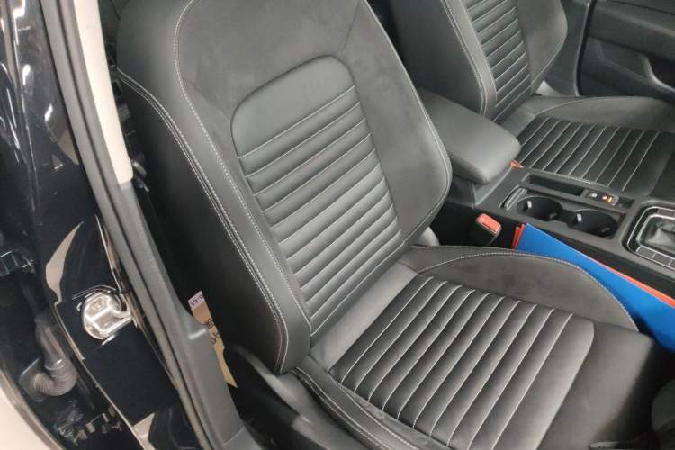 Used Volkswagen Magotan 2020 330TSI DSG Leading Model
