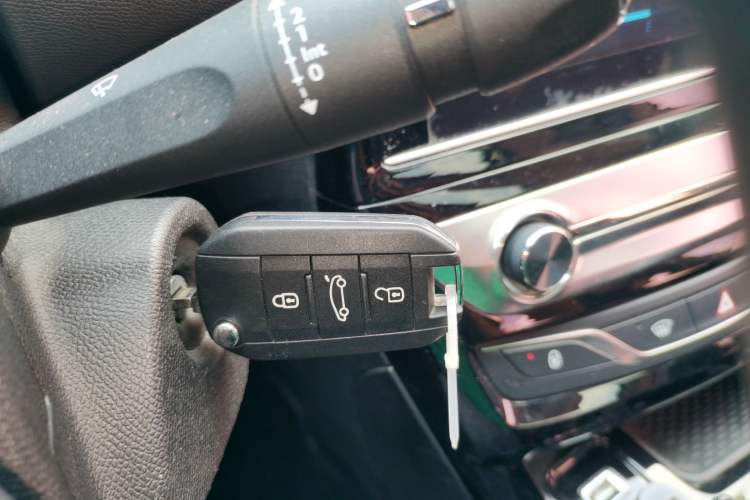 Used Peugeot 308 2016 1.6L Automatic Luxury Edition