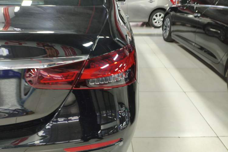 Used Mercedes-Benz E-Class 2023 Restyled E 300 L Sport Luxury Edition
