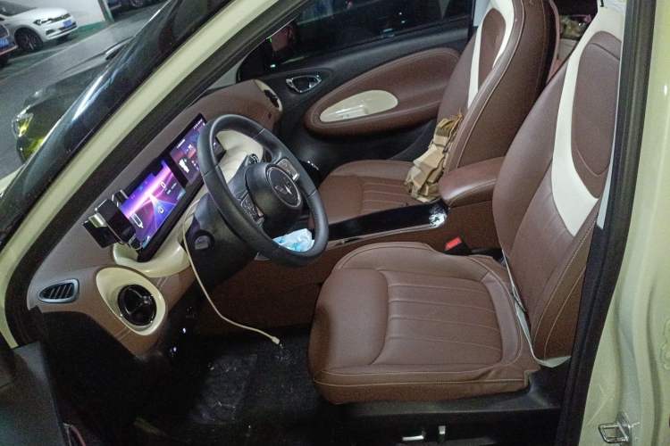 Used Wuling Bingo 2023 333 km Lingxi Connected+ Version
