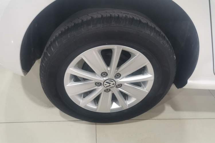 Used Volkswagen Polo 2016 1.4L Manual Fashion Model
