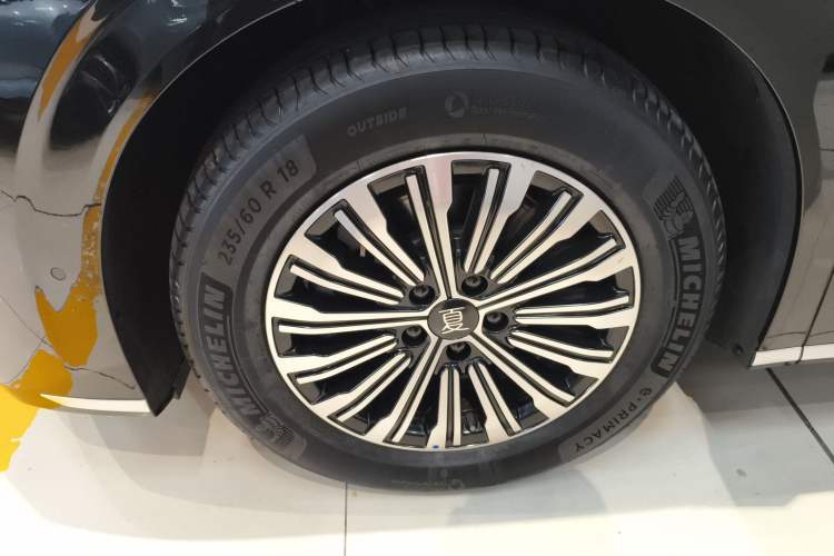 Used BYD Xia 2025 DM-i 1.5T 180km Excellence Model
